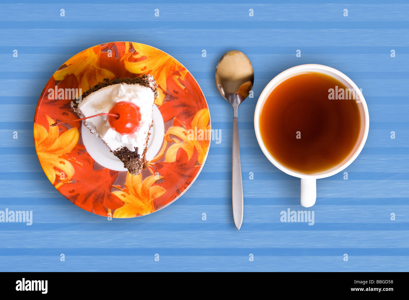 Tasse de thé et gâteaux Banque D'Images