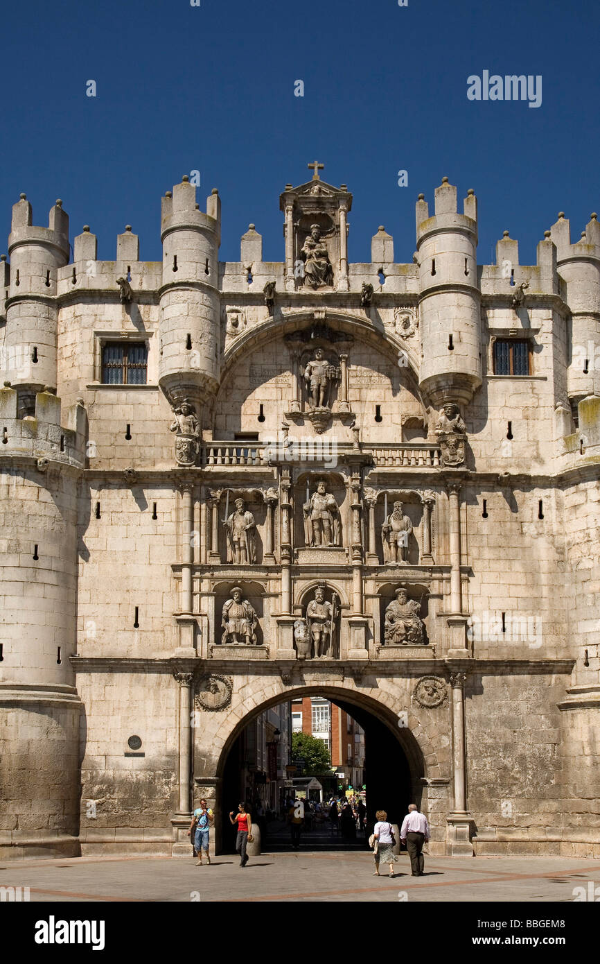 Arco de Santa María Burgos Castille León España Arco de Santa Maria in Burgos Castille Leon Espagne Banque D'Images