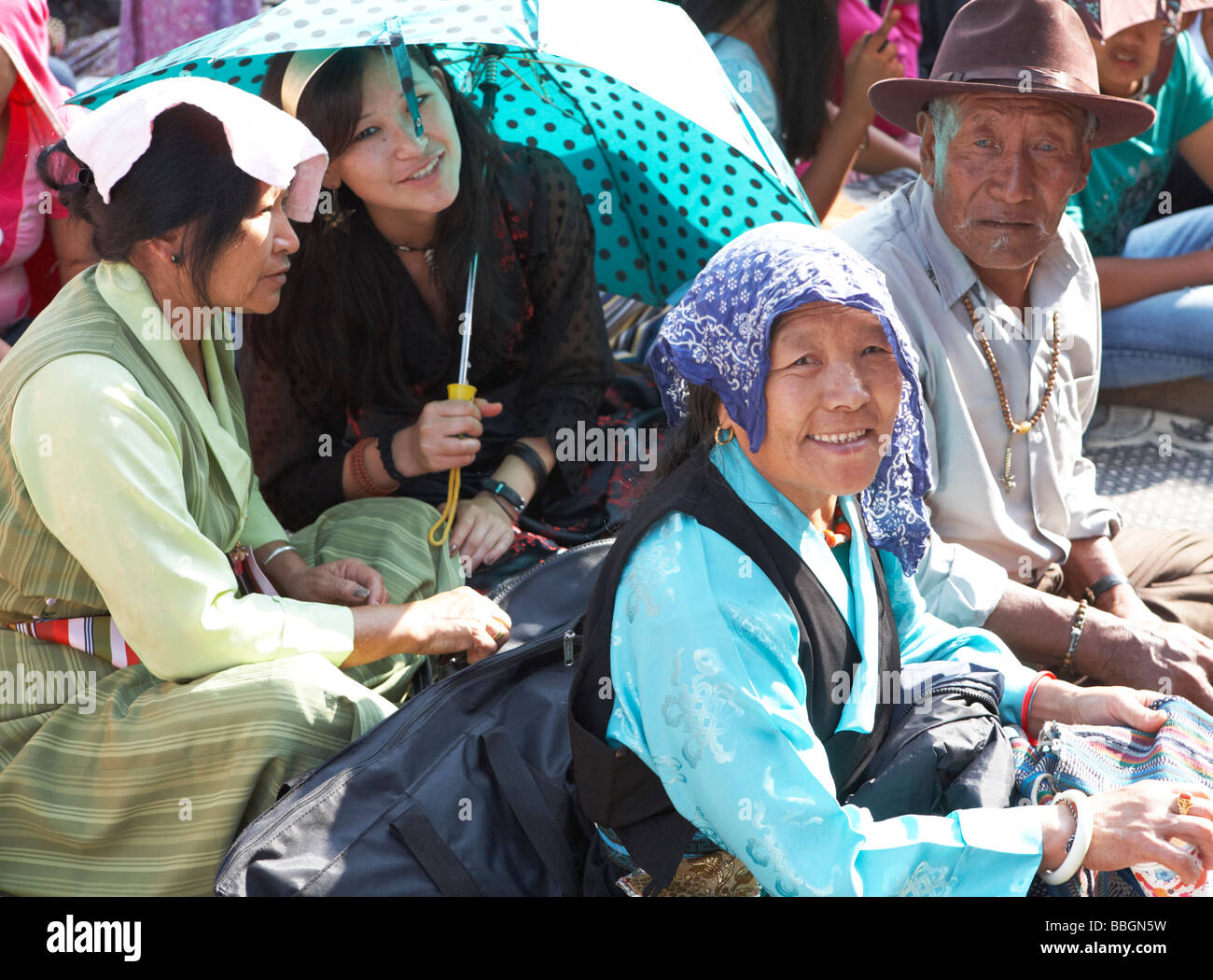 Personnes âgées Personnes Bylakuppe tibétaine Karnataka Inde Banque D'Images