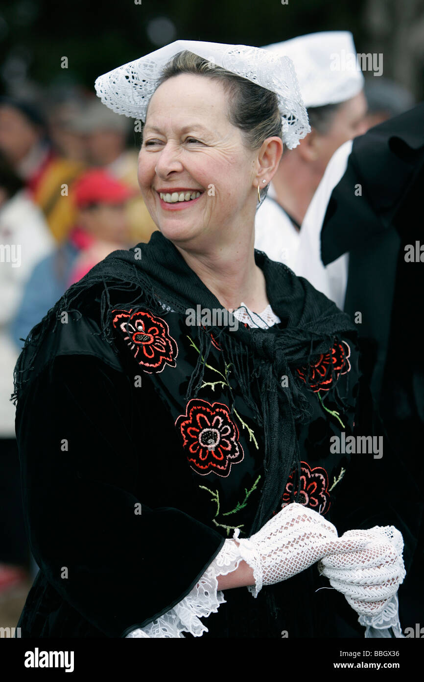 L'habillement traditionnel breton, musique et danse, folk festival, Morbihan, France Banque D'Images