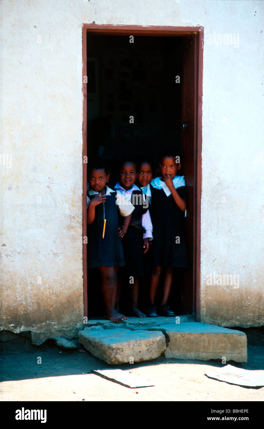 Enfants zoulou en Afrique du Sud Photo Stock - Alamy