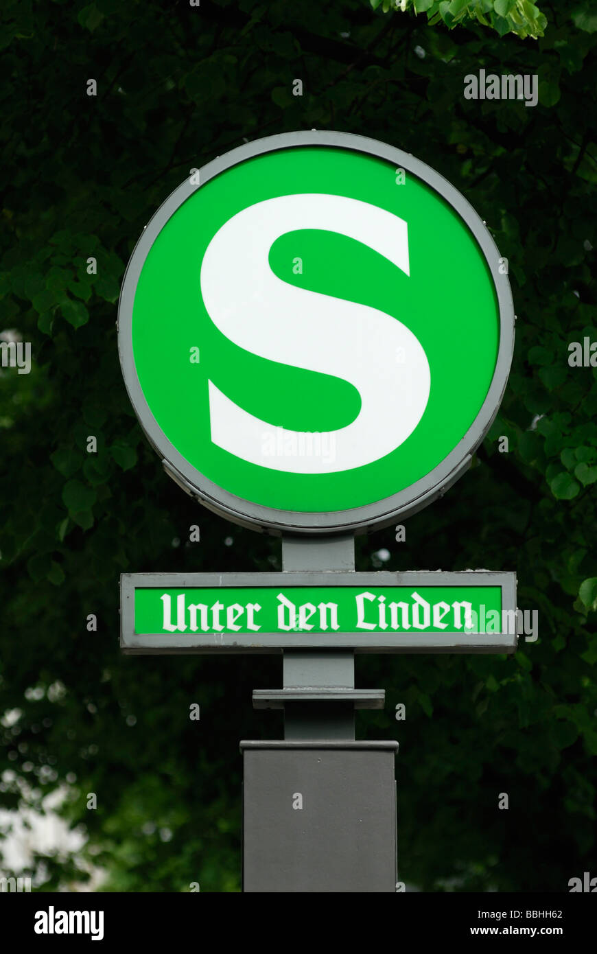 Berlin Allemagne S Bahn sign Unter den Linden Banque D'Images