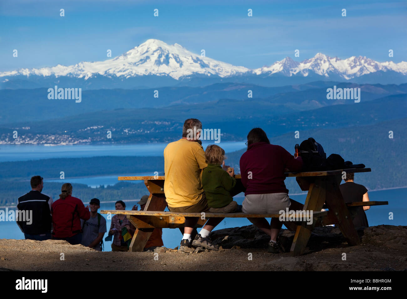 Le mont Baker vue depuis le mont Constitution sur Orcus Island Washington Banque D'Images