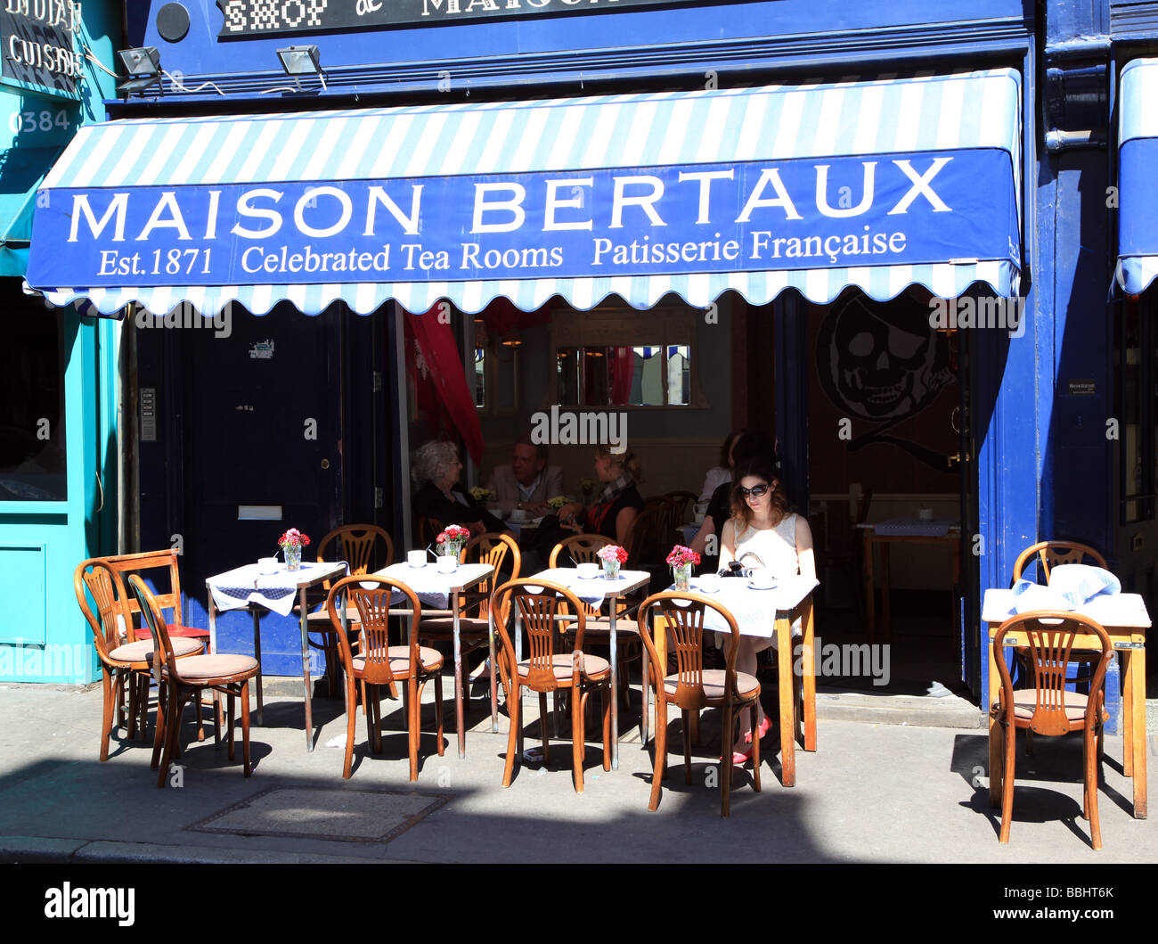 La Maison Bertaux pâtisserie dans Greek Street, Soho, Londres, Angleterre. Banque D'Images