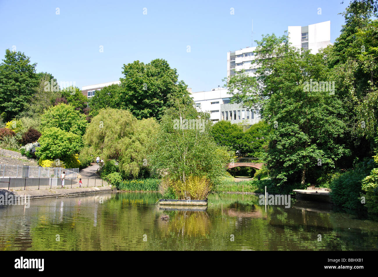 Vue sur le lac, Parc, Bromley Bromley, le London Borough of Bromley, Greater London, Angleterre, Royaume-Uni Banque D'Images