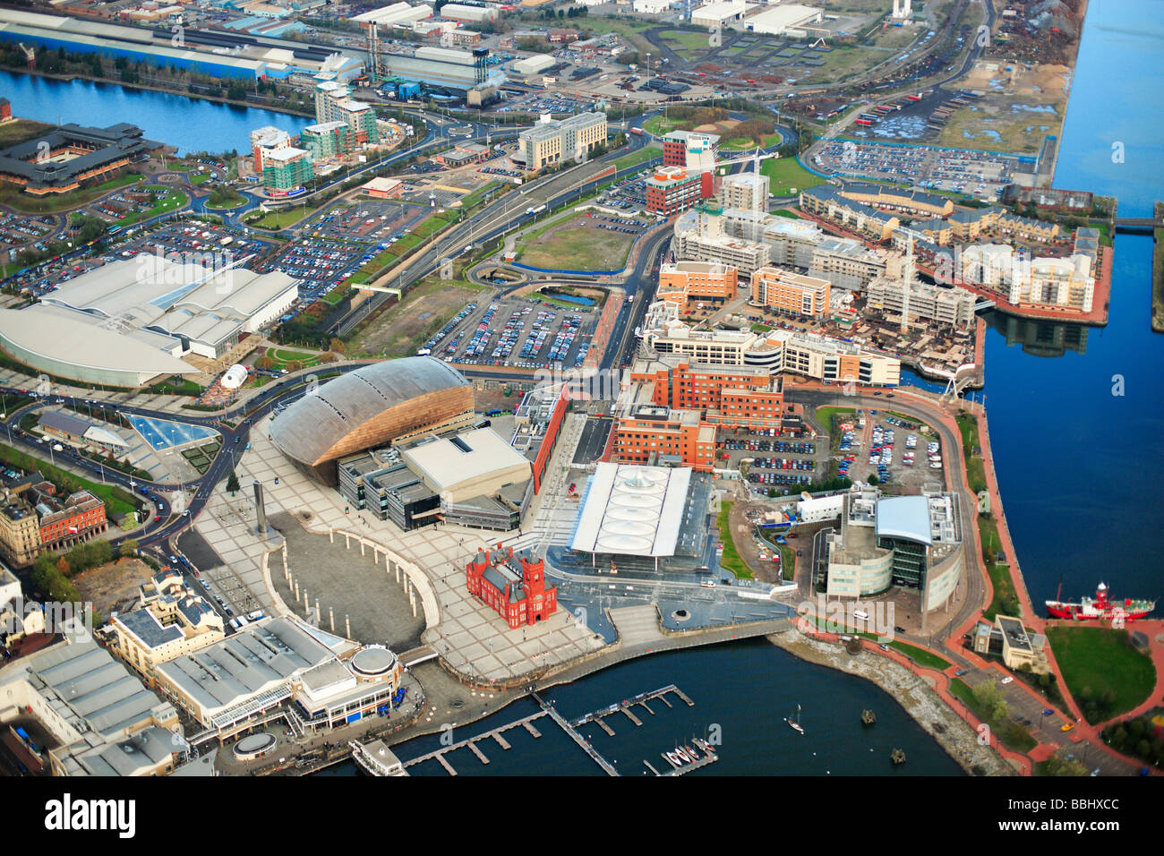Vue aérienne de la zone des docks de Cardiff Banque D'Images