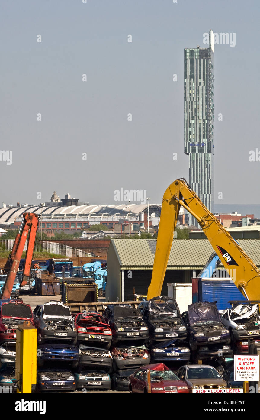 Salford, ferraille avec Beetham Tower - Hôtel Hilton Manchester en arrière-plan. Banque D'Images