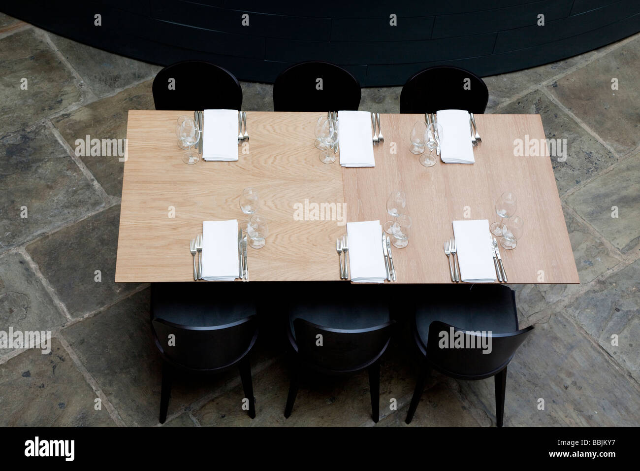 Set de table pour six Banque D'Images