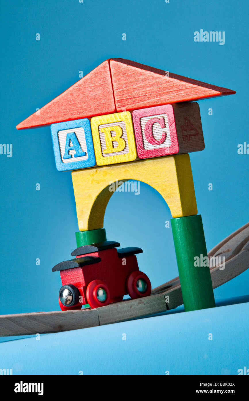 Enfants et de former des blocs d'ABC Banque D'Images