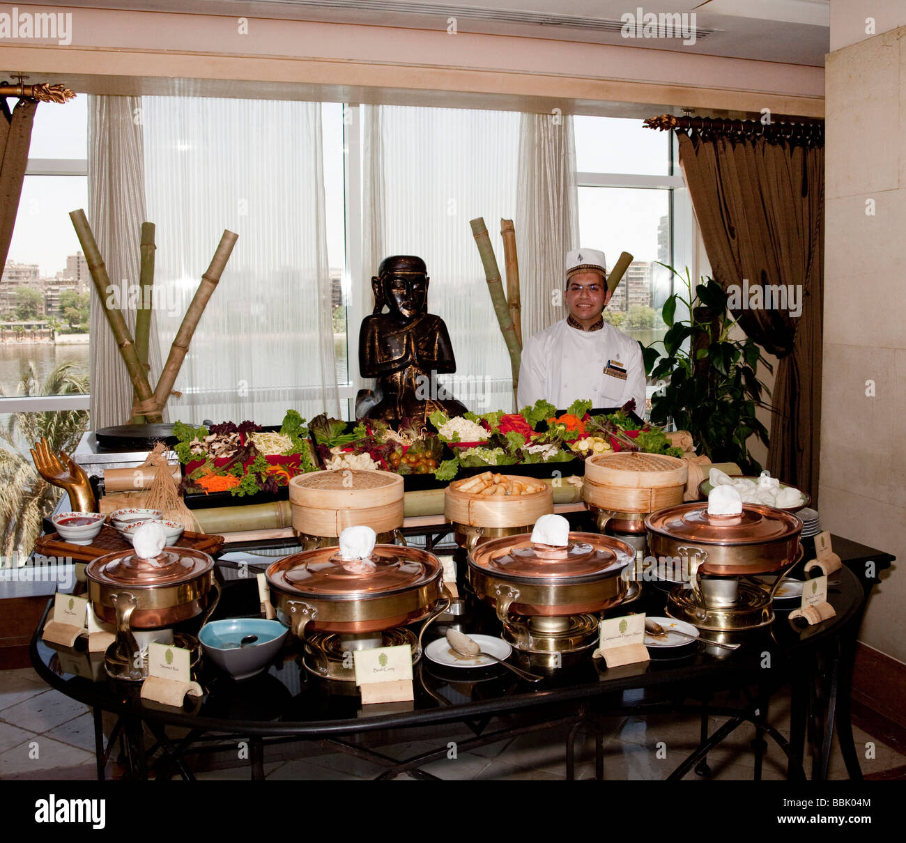 Asia food buffet, Four Seasons Hotel, Giza, Le Caire, Egypte Banque D'Images