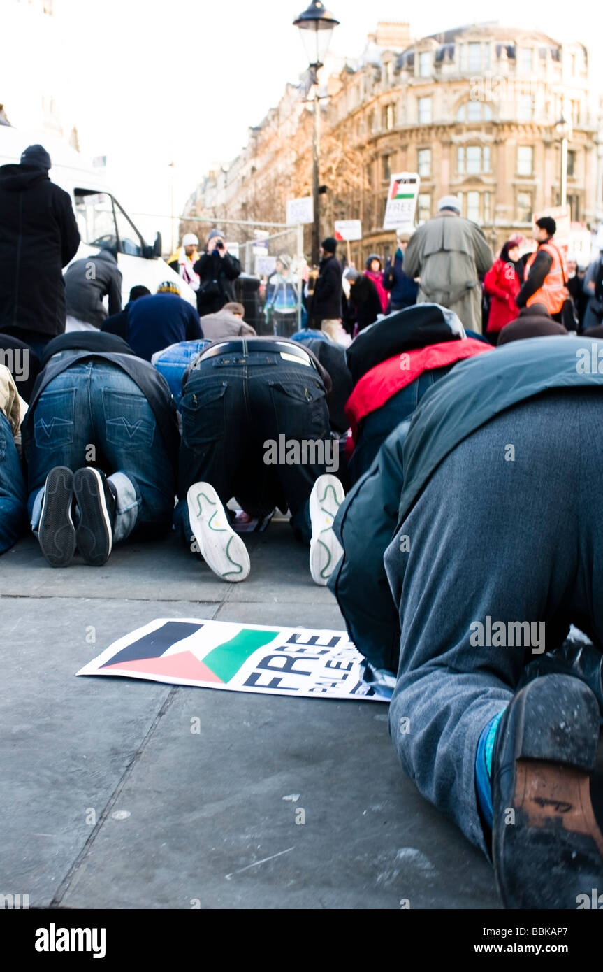 Manifestation à Londres contre Israël Janvier 2009 Pro contre manifeste palestiniens l'occupation israélienne de la Palestine Banque D'Images