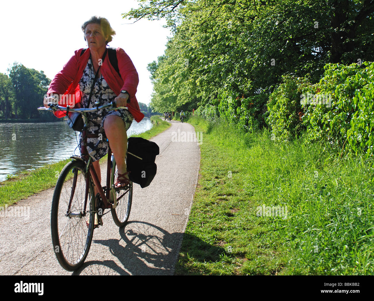 Cyclist on tamise de halage, Oxford, Oxfordshire, England, UK Banque D'Images