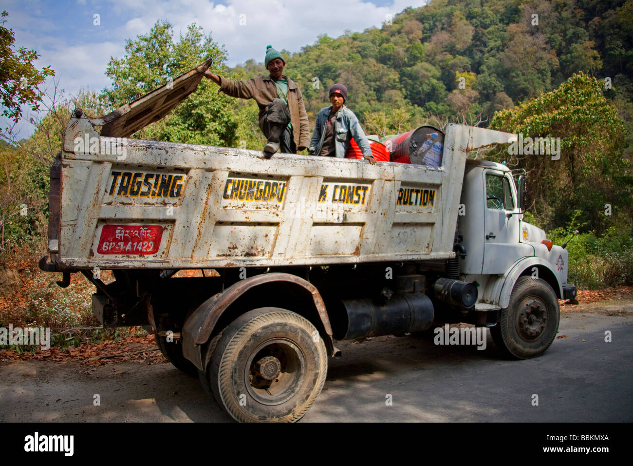 Tata truck Banque de photographies et d'images à haute résolution - Page 6  - Alamy