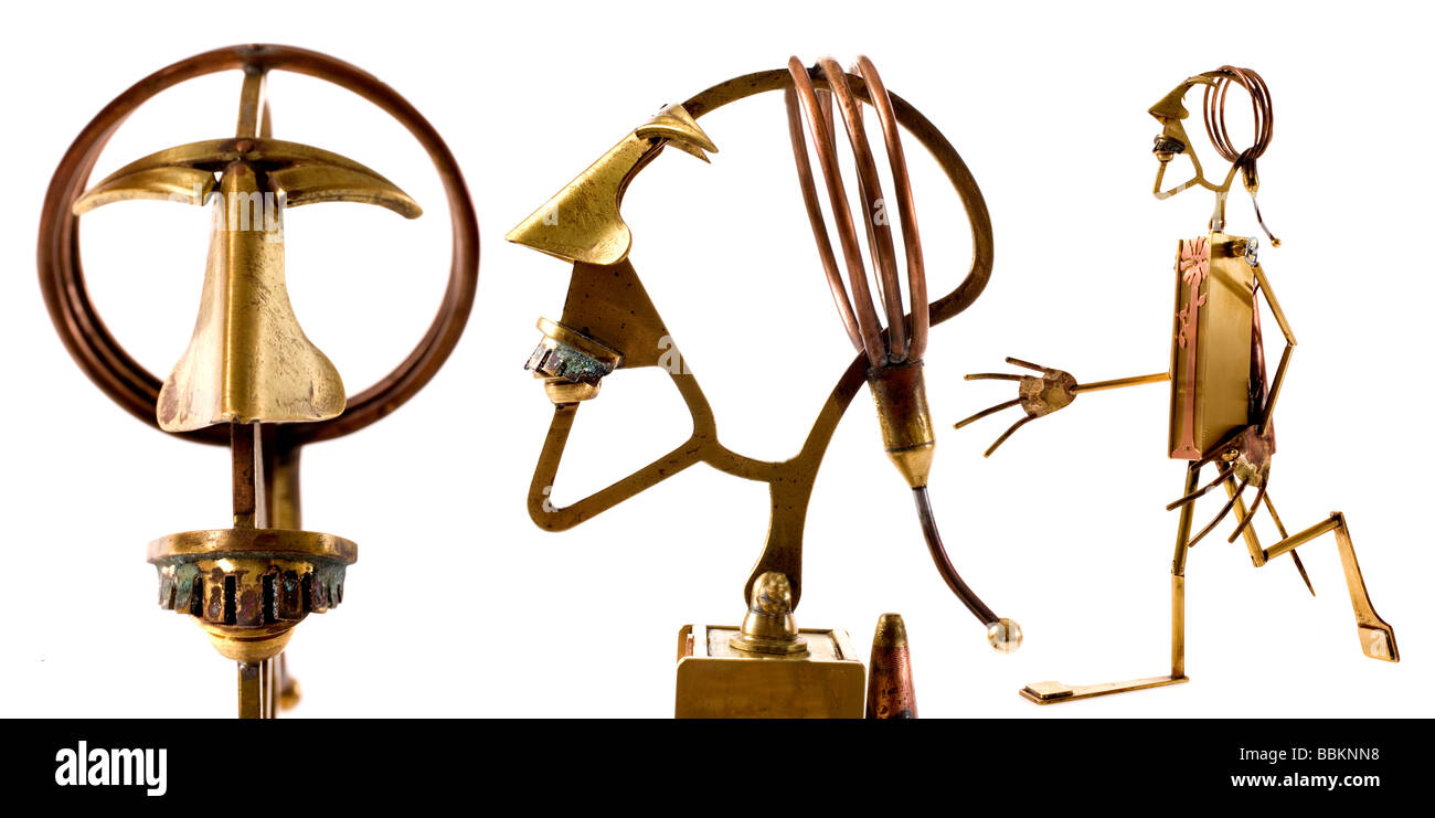 Marionnettes fabriquées manuellement avec différents métaux, caricatures politiques, œuvre d'art, fabrication Banque D'Images