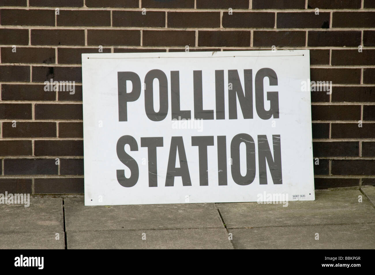 Général des élections bureau de vote vote vote votes électeurs électeurs élections sondage sondages politique politiciens politicien stations po Banque D'Images