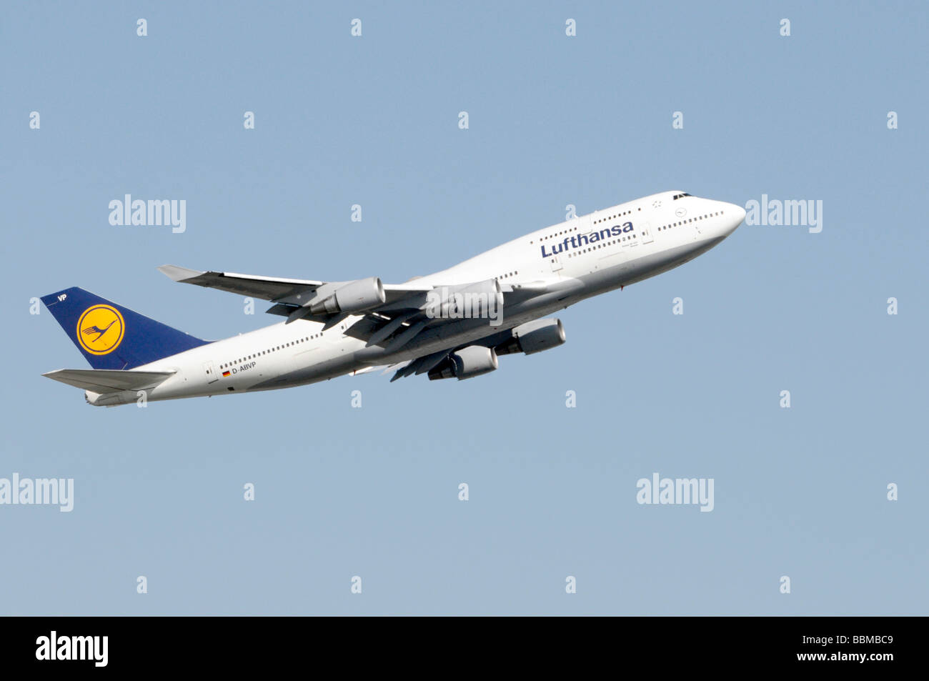 Boeing 747-430 de Lufthansa, au décollage, l'aéroport de Frankfurt, Frankfurt am Main, Hesse, Germany, Europe Banque D'Images