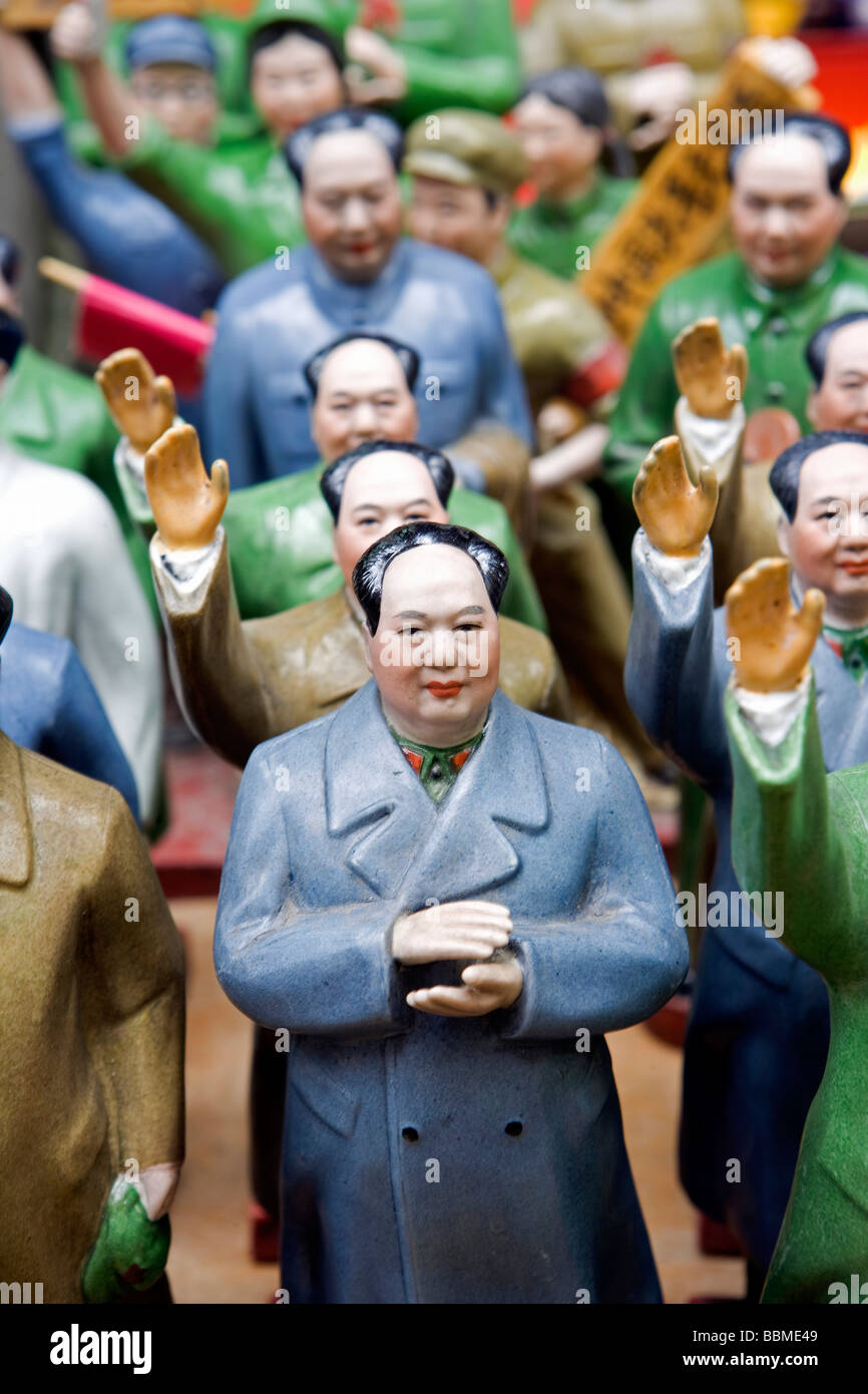 La Chine, Hong Kong. Président chinois Mao de souvenirs à vendre à Hong Kong street market Banque D'Images