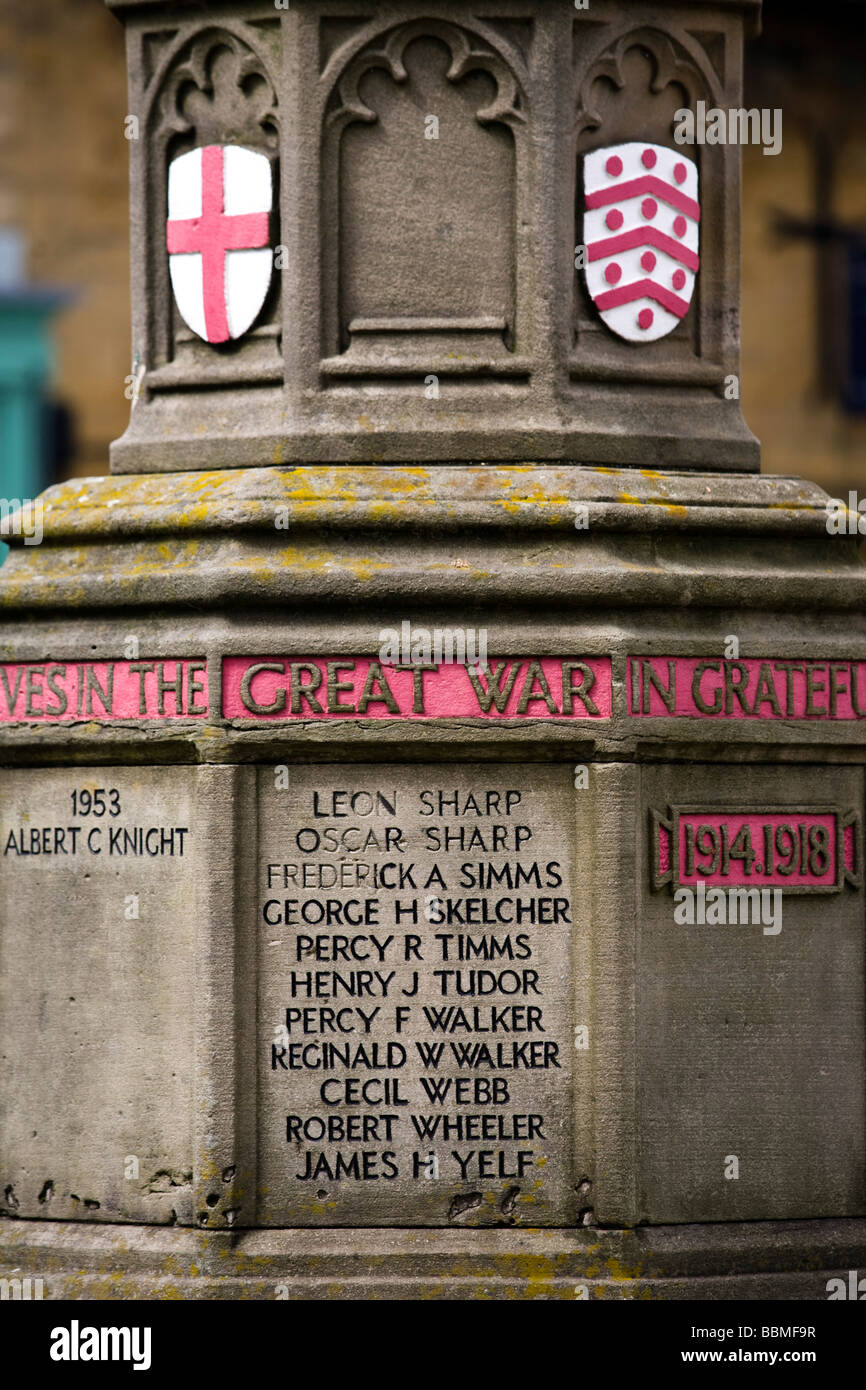 Monument commémoratif de guerre à la mort d'une ville de marché, Moreton-in-Marsh, Gloucestershire, Royaume-Uni Banque D'Images