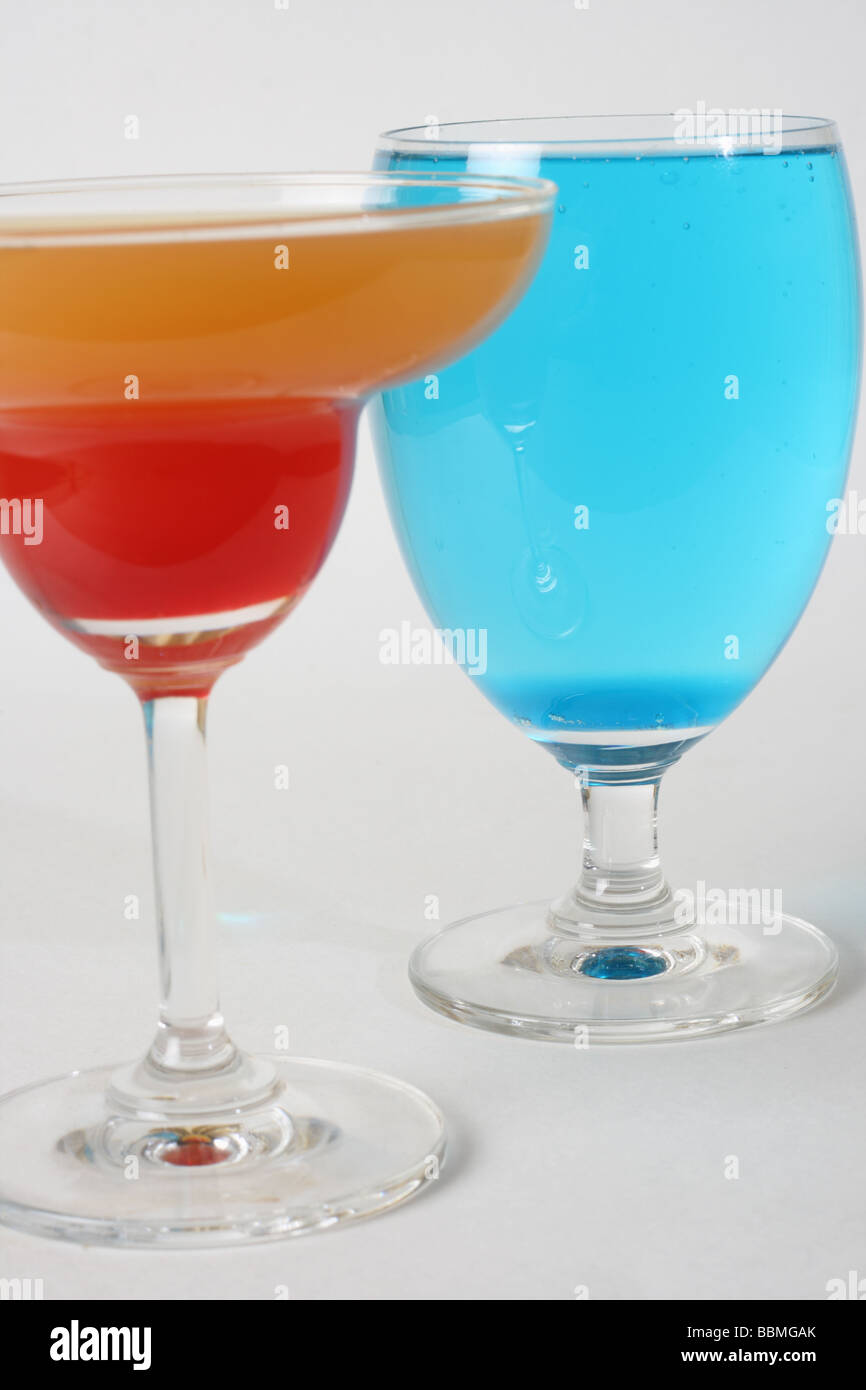 Les boissons est un verre ou un liquide spécialement préparé pour la consommation humaine. Banque D'Images