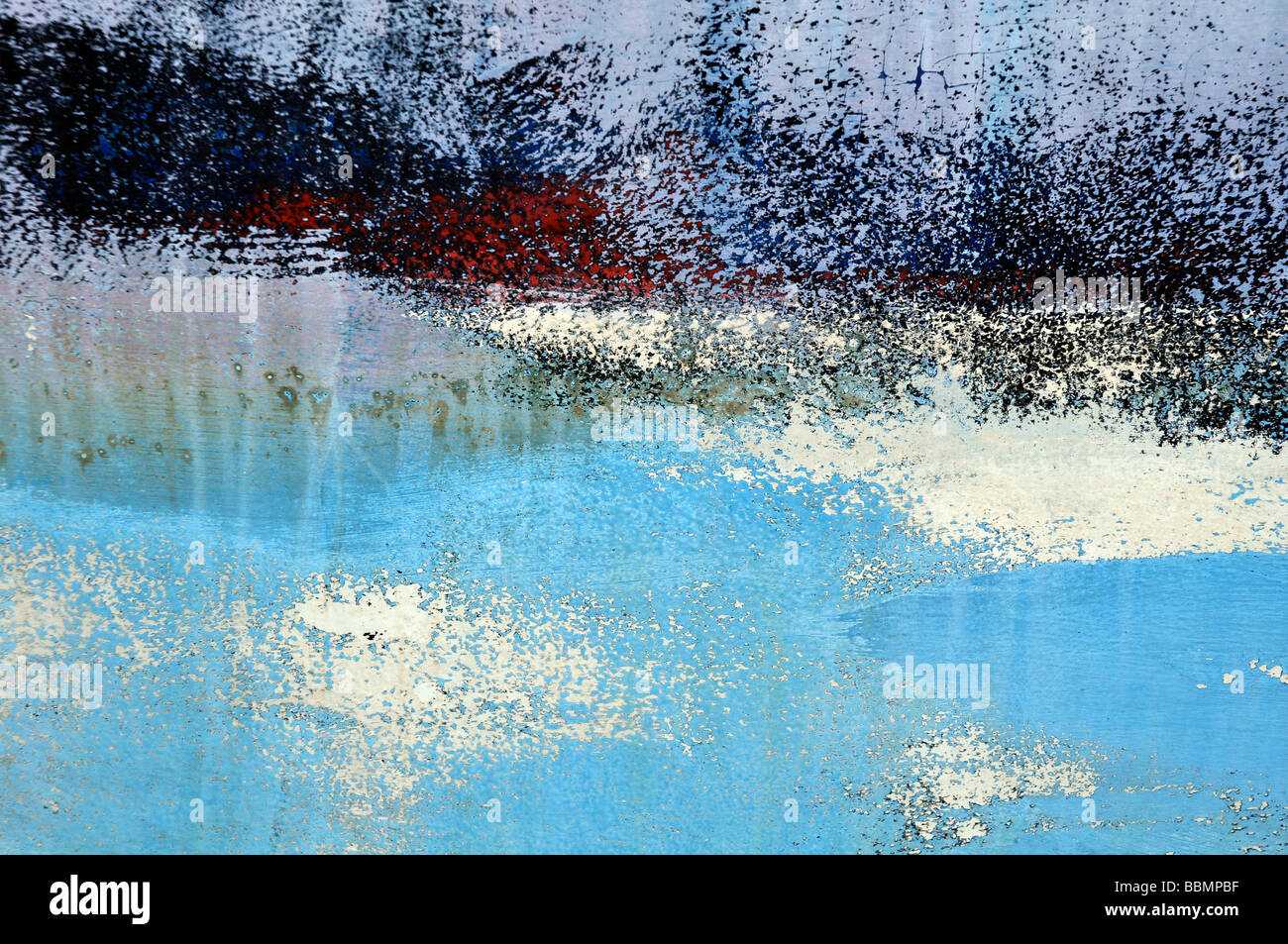 La peinture abstraite, ou l'écaillage de la peinture sur l'ancien bateau. Banque D'Images