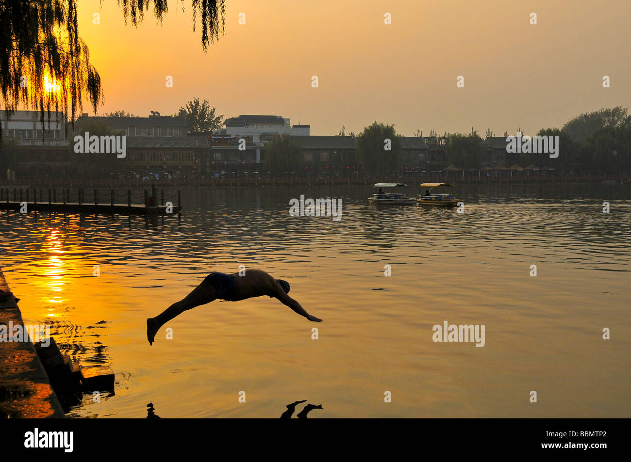 Une personne locale dans le parc Beihai Beijing Chine Banque D'Images