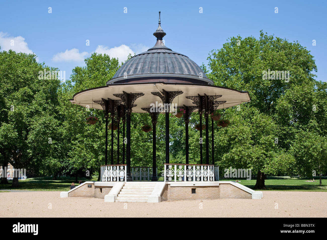 Southwark Park Bandstand. London Bridge, Southwark, London, England, UK Banque D'Images