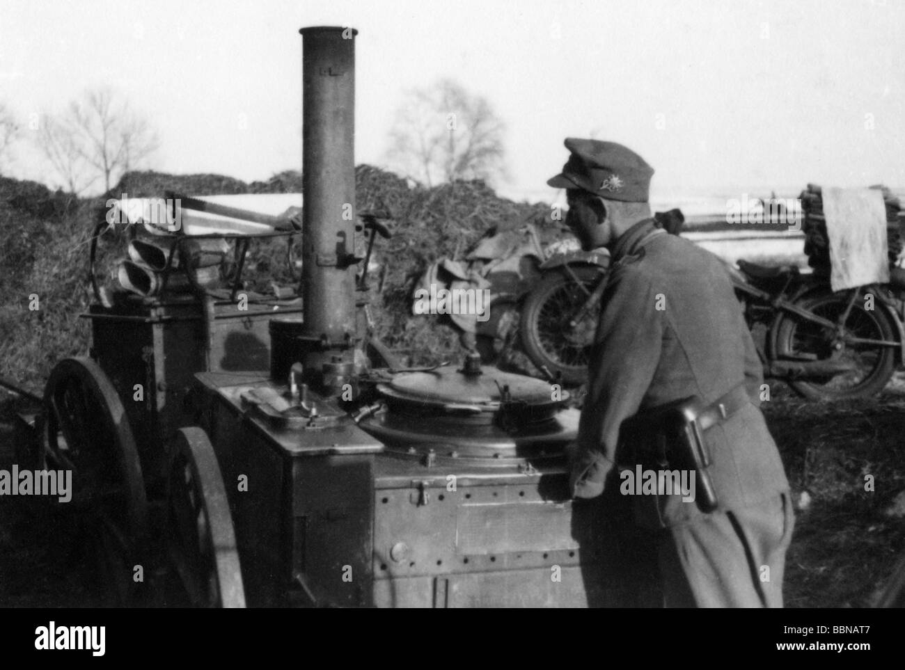 Événements, seconde Guerre mondiale / seconde Guerre mondiale, Wehrmacht allemand, cuisine de campagne d'une unité d'infanterie de montagne, vers 1942, Banque D'Images