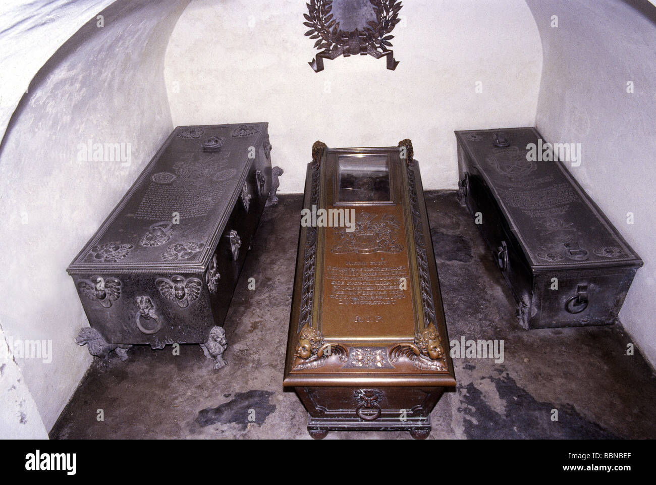 Tilly, Johann Tserclaes, 1559 - 20.4.1632, général wallon, son cercueil, crypte de la collégiale Altoetting, Bavière, Allemagne, Banque D'Images