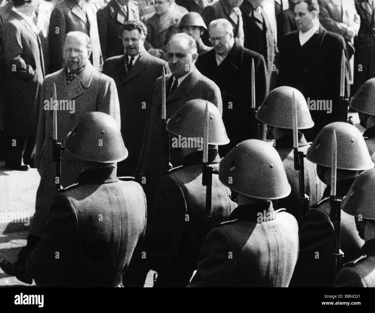 Ulbricht, Walter, 30.6.1893 - 1.8.1973, politicien allemand (SED), Premier secrétaire du Comité central du Parti de l'unité socialiste d'Allemagne 26.7.1953 - 3.5.1971, avec le chef bulgare de l'État Todor Zhivkov, Berlin-est, 1958, , Banque D'Images