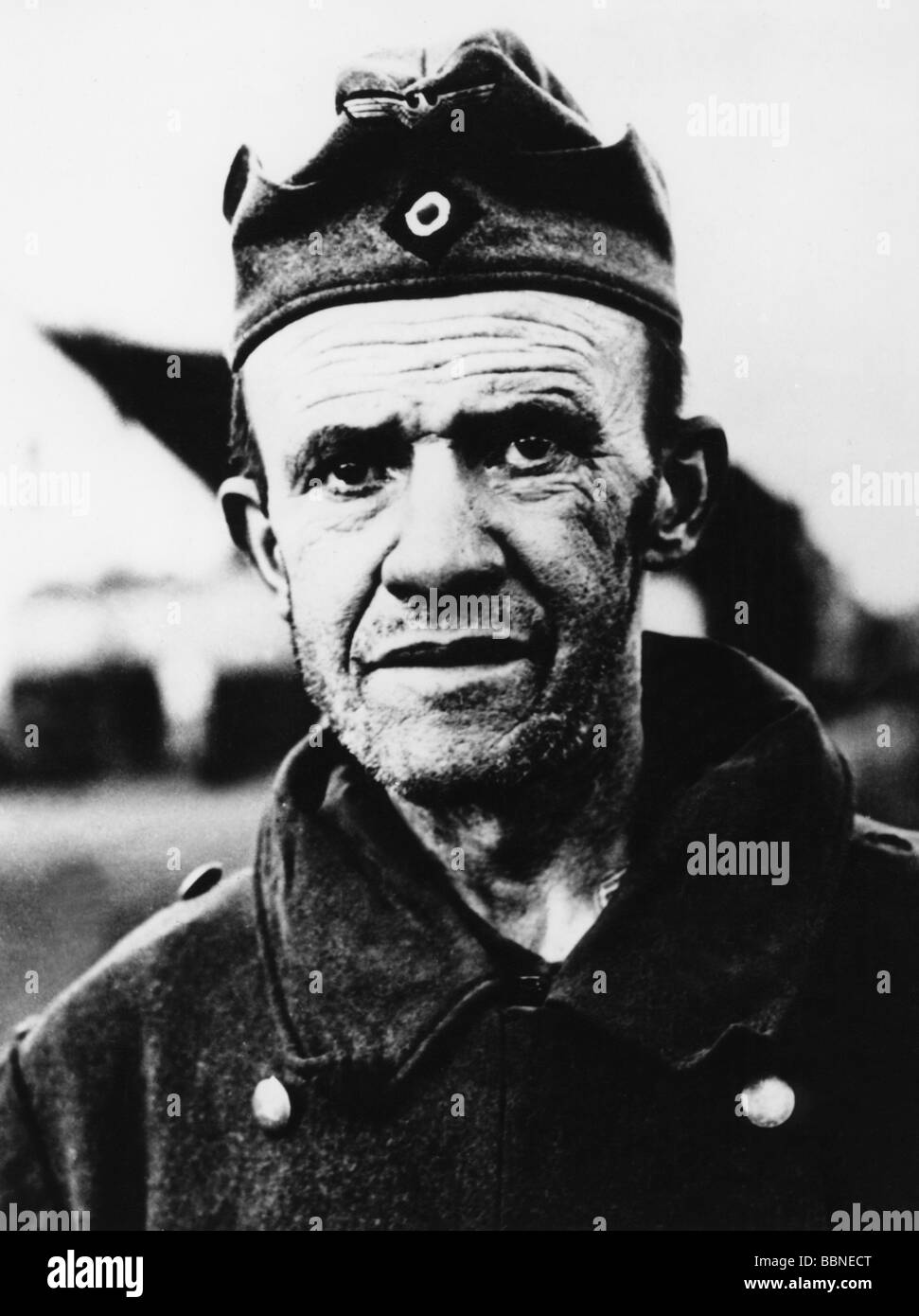 Événements, seconde Guerre mondiale / seconde Guerre mondiale, Allemagne, épuisé soldat allemand en captivité de guerre, vers 1945, Banque D'Images