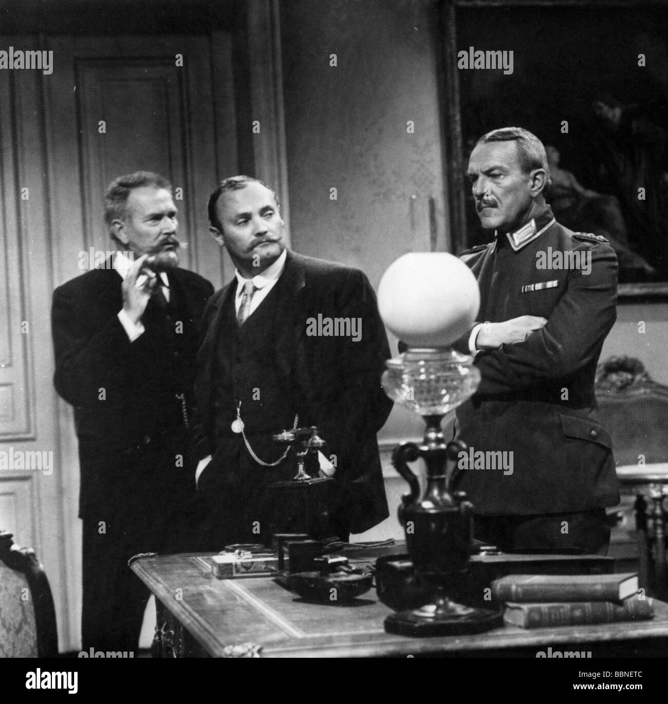 « Munich film République soviétique" (Die Münchner Räterepublik), DEU 1971, l'épisode 1 'Kurt Eisner - entre la démocratie et la dictature", directeur : Hellmuth Ashley, scène avec : Carl Lange, Werner Kreindl, Hans Cossy, Permissions-Neccessary-tiers Banque D'Images