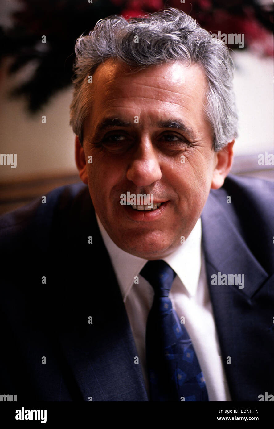 Krenz, Egon, * 19.3.1937, politicien allemand (SED), Conseil de la République démocratique allemande (octobre à décembre 1989), portrait, lors de la présentation de son livre "Wenn Mauern Fallen, Die Friedliche Revolution: Vorgeschichte - Ablauf - Auswirkungen", Verlag Paul Neff, Spoeckmeier's Restaurant, Munich, 9.4.1990 Banque D'Images