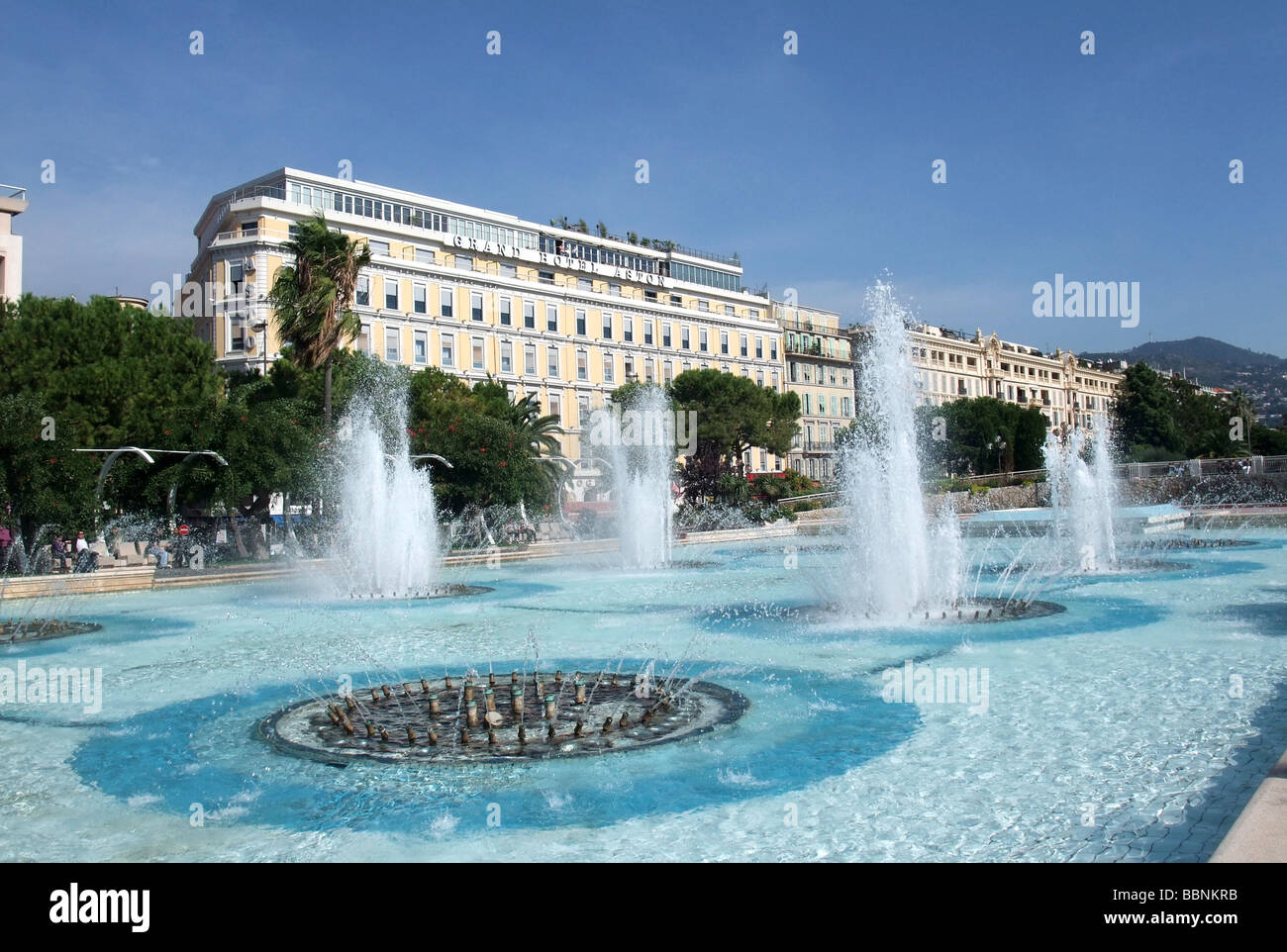 Géographie / voyages, France, Côte d'Azur, Nice, places, la Place Masséna,  Avenue Felix Faure, Additional-Rights  Clearance-Info-fontaines,-Not-Available Photo Stock - Alamy