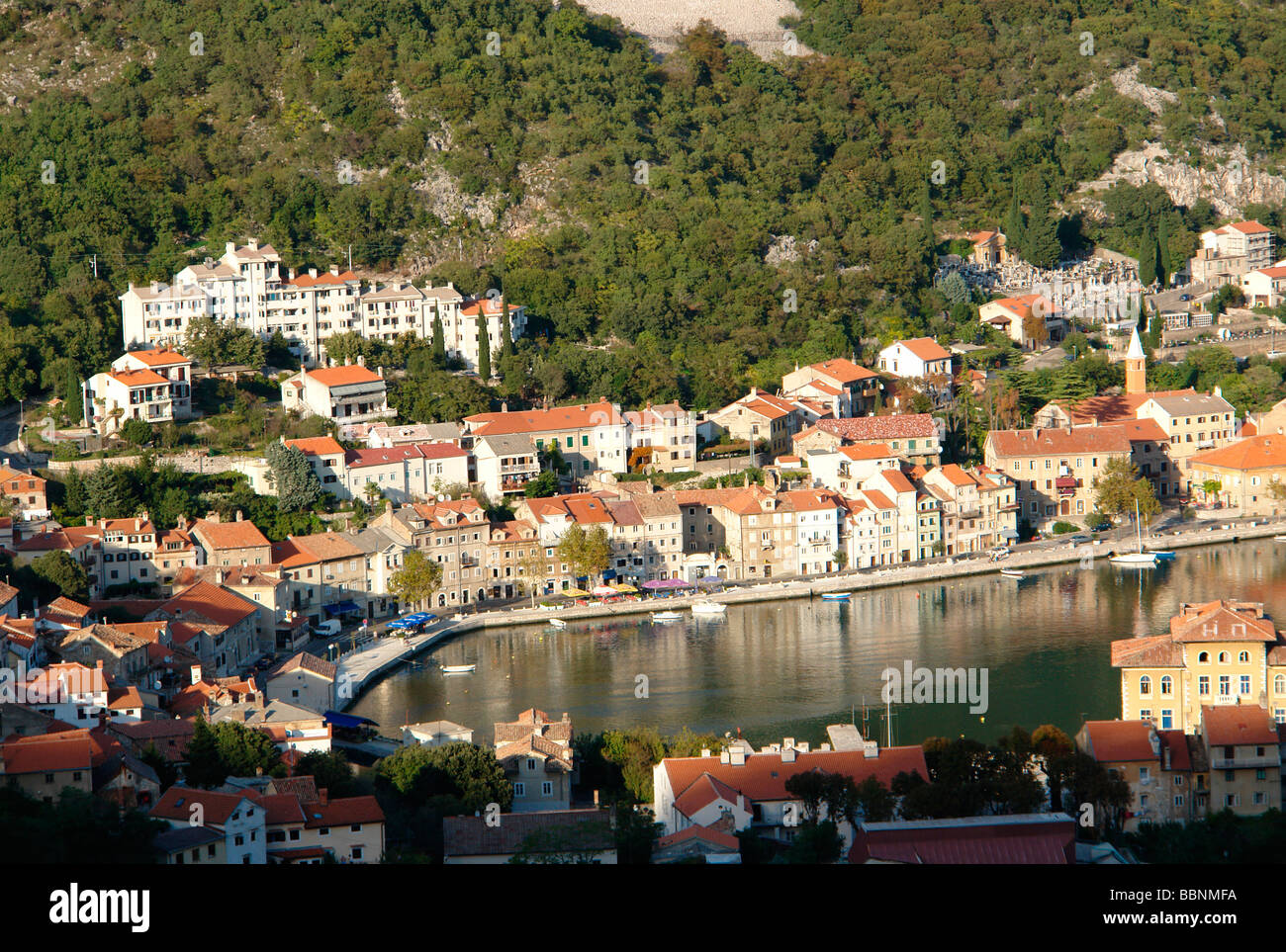Géographie / voyages, Croatie, Rijeka, Bakar : vue sur la petite ville et la baie,-Additional-Rights Clearance-Info-Not-Available Banque D'Images
