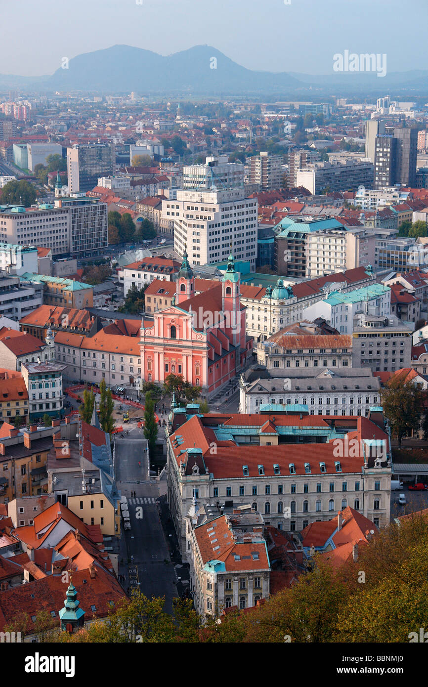 Géographie / billet, de la Slovénie, Ljubljana, vue sur la ville du château, , Additional-Rights Clearance-Info-Not-Available- Banque D'Images