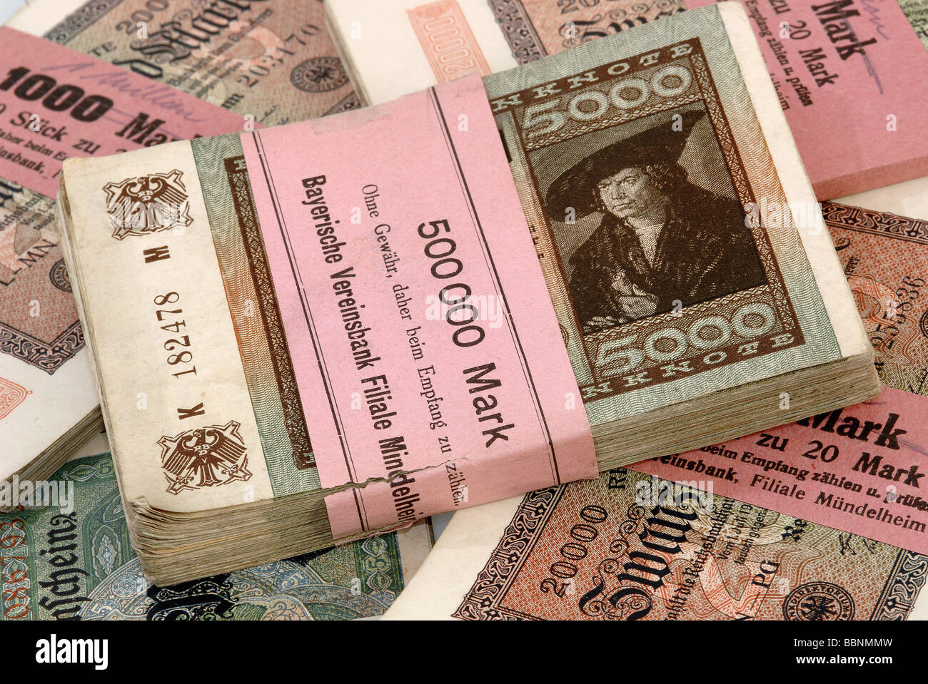 Argent, billets de banque, monnaie d'inflation, Allemagne, décembre 1922 à février 1923, Banque D'Images