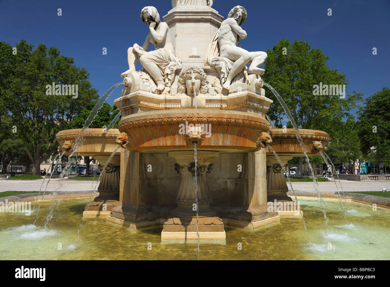 Fontaine Nimes Languedoc-Rousillon France Banque D'Images