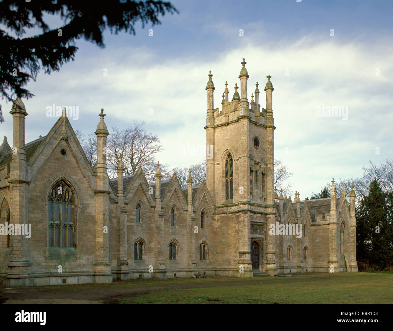 Maisons d'aumône (1844), l'est de Leeds, Aberford, South Yorkshire, Angleterre, Royaume-Uni. Banque D'Images