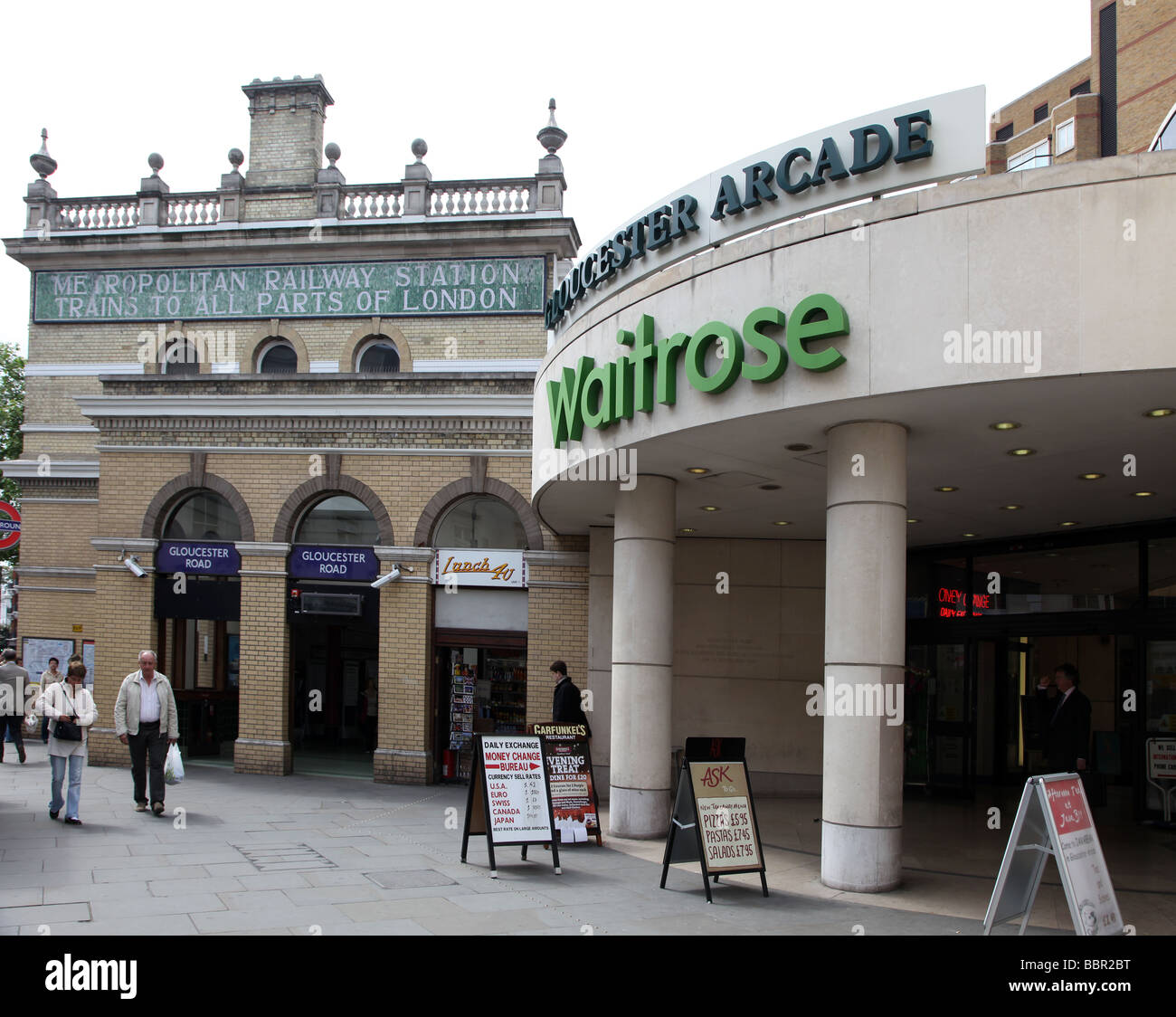Waitrose Gloucester Road Tube South Kensington London Banque D'Images