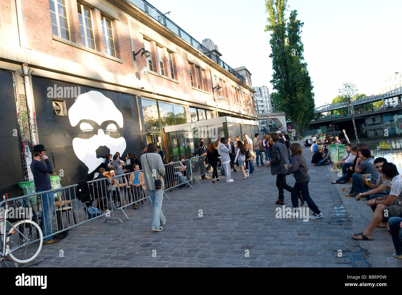 Paris Canal St Martin Independent Music Club Point Ephémère Banque D'Images