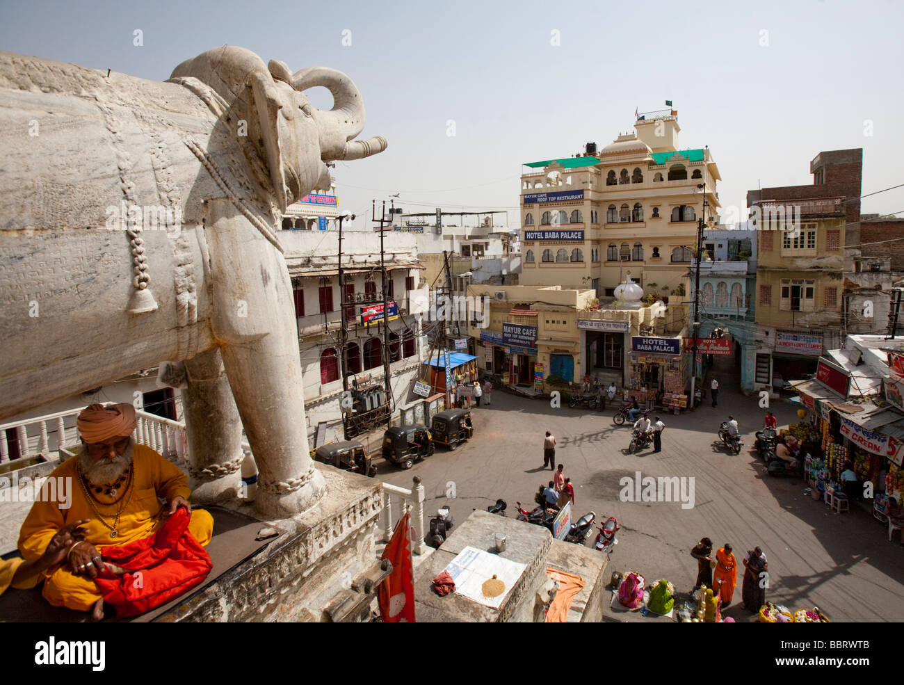 Temple hindou de l'Inde Rajasthan Udaipur Sadhu Banque D'Images