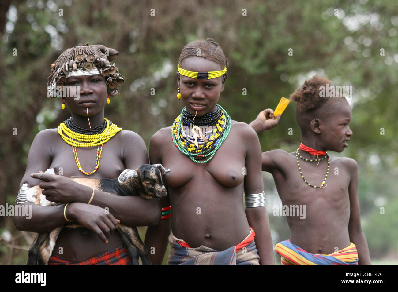 Vallée de l'Omo Ethiopie Afrique femmes des tribus des Daasanach Banque D'Images