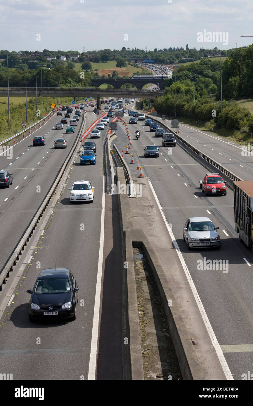 L'élargissement de l'autoroute M25 M40 16-23 jonctions scheme à A1 (M) Les autoroutes contrat d'angleterre uk go Banque D'Images