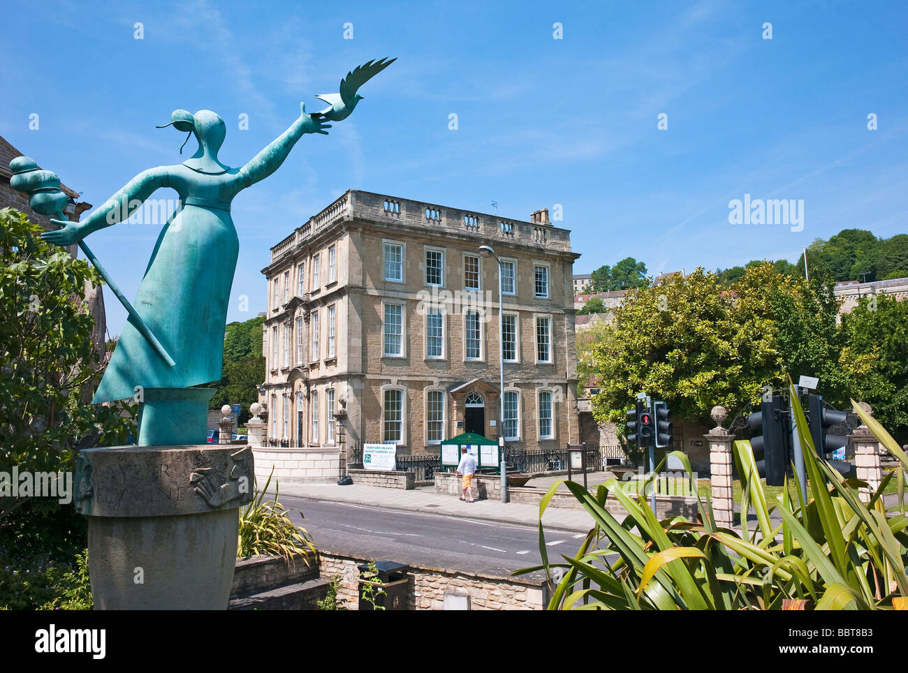 Statue du millénaire dans la région de Bradford on Avon Royaume-uni appelé 'MMillie' par Dr John Willats Banque D'Images