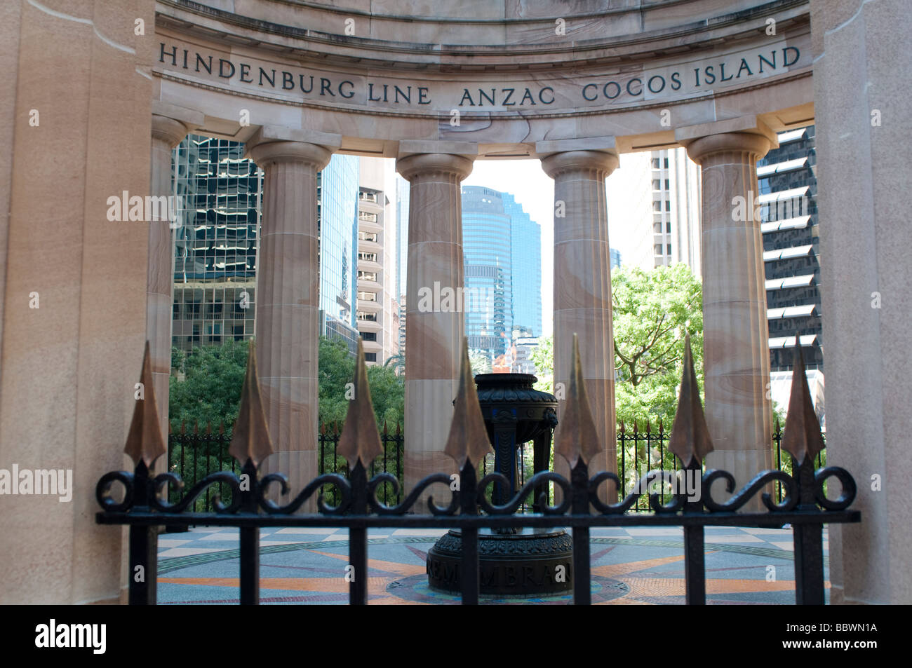 Lieu de culte du souvenir au Monument commémoratif de guerre Place Anzac, Brisbane, Queensland, Australie Banque D'Images