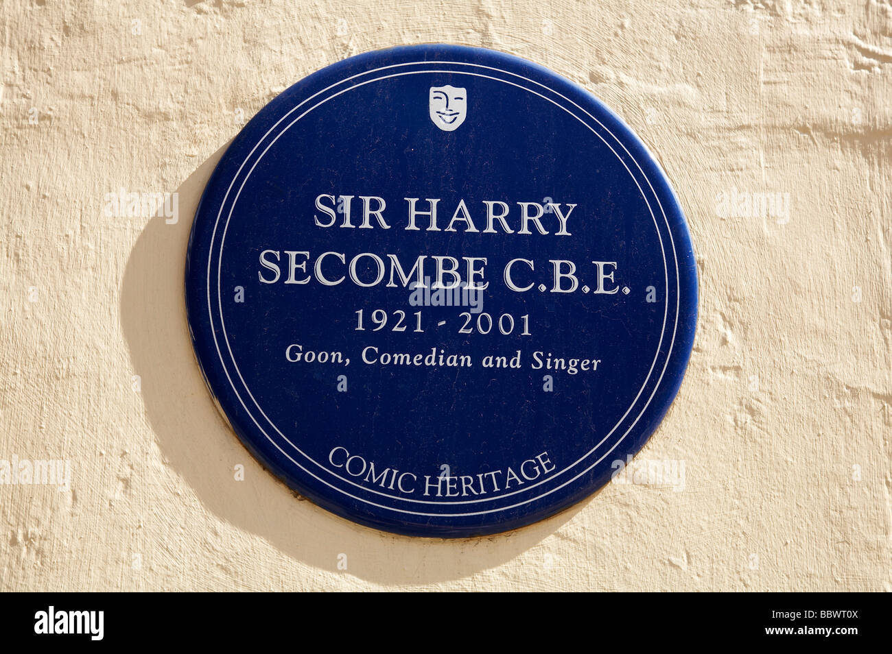 Sir Harry Secombe plaque à l'extérieur de l'Opera House de Manchester UK Banque D'Images