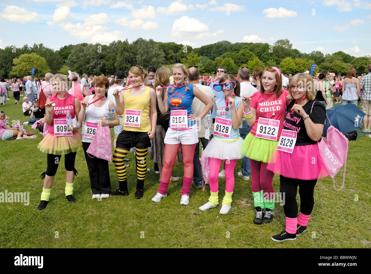La race pour la vie Gloucester Park 2009 Basildon Essex Banque D'Images La race pour la vie Gloucester Park 2009 Basildon Essex Banque D'Images