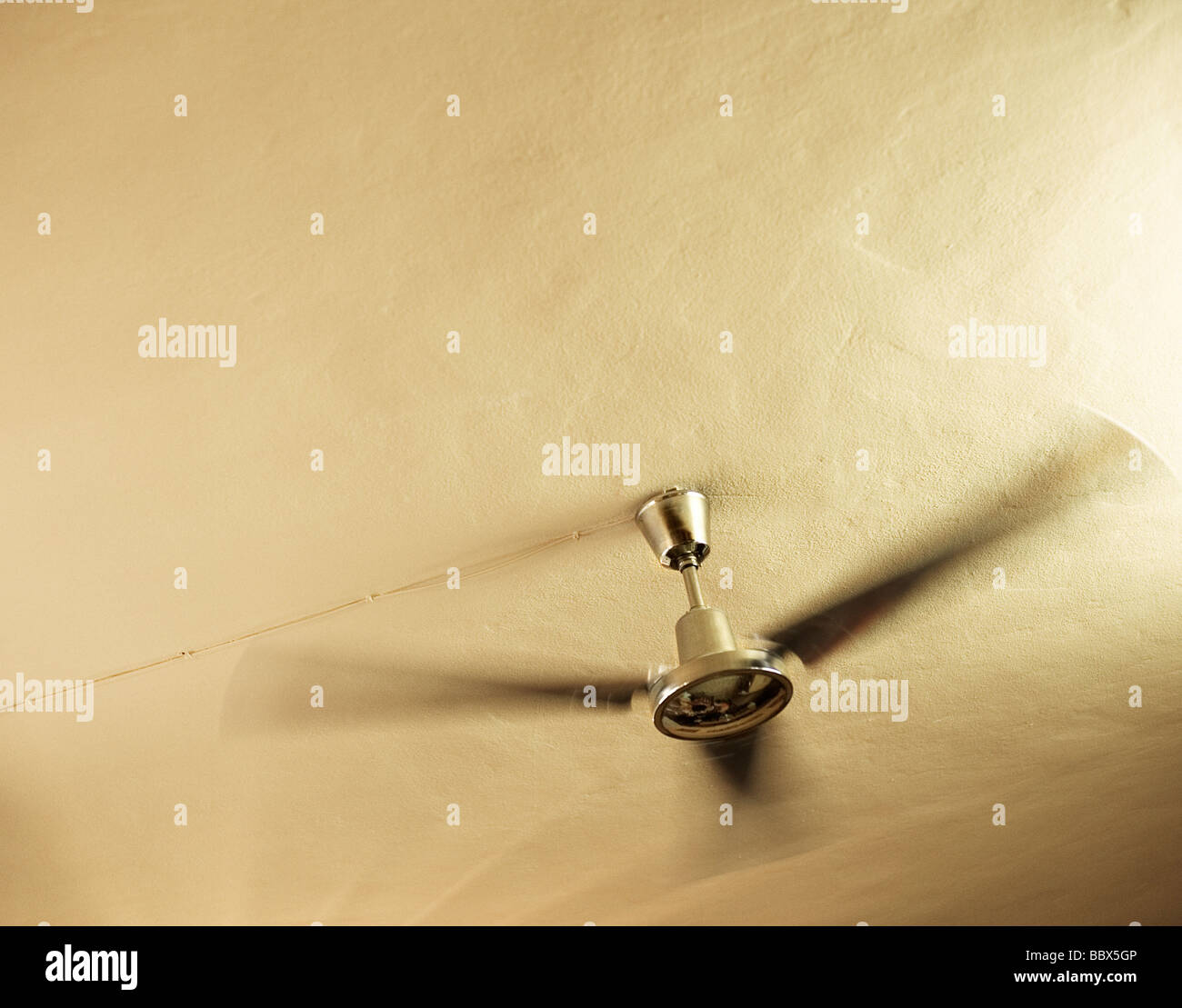 Un ventilateur au plafond de l'Espagne. Banque D'Images
