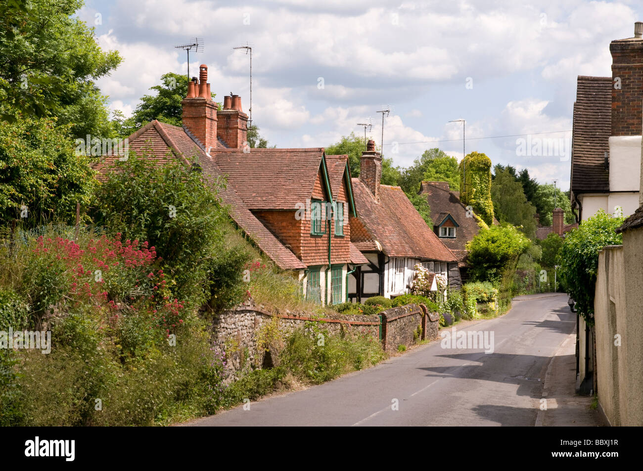 Chalets en bordure de Shere, Angleterre Banque D'Images
