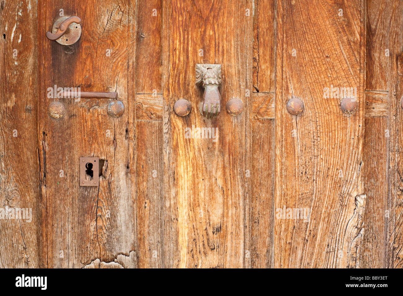 Détail de porte patiné avec keyhole Banque D'Images